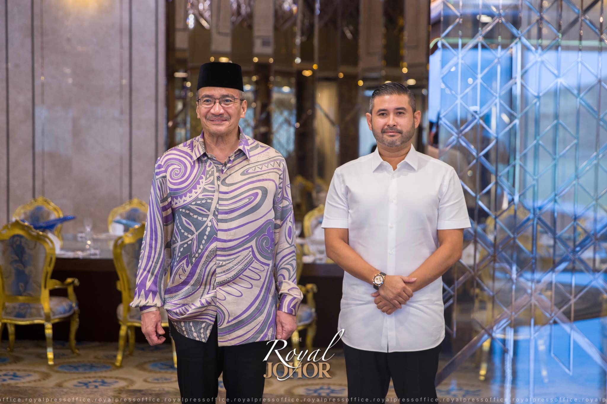 (已签发)柔:柔王储接见国防部长