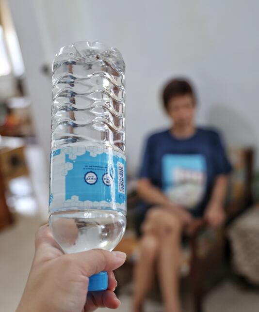 抱怨同行抢客 站街女挨揍骨折