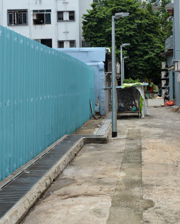 站街女后巷熟睡　遭客工抱走性交