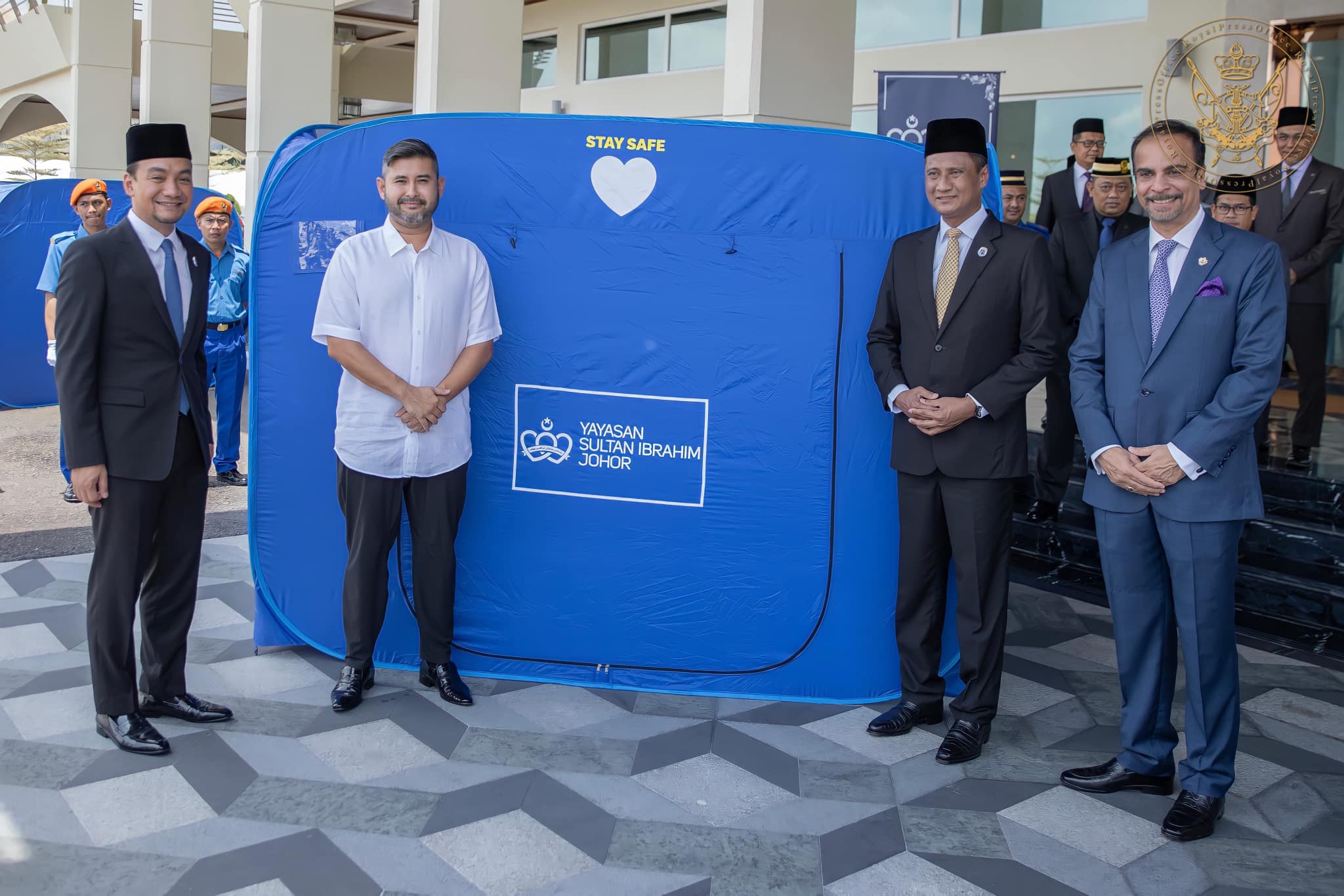 未雨绸缪!柔苏丹捐赠10.3万帐篷给全国各州