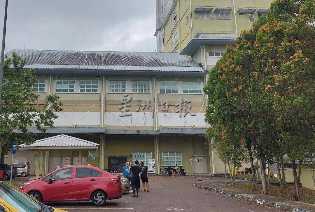 一家四口死亡  家属：不确定行程目的