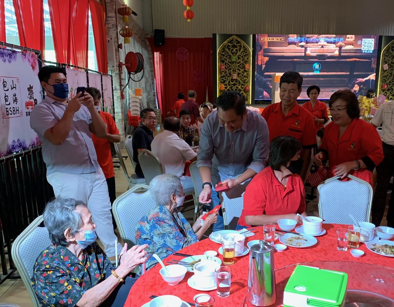 NS主文／森同善福利协会“中秋节与老人同乐”聚会