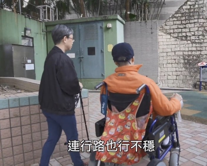 TVB绿叶患渐冻症情况转差 61岁小儿麻痺妻坦言:曾想过一起死
