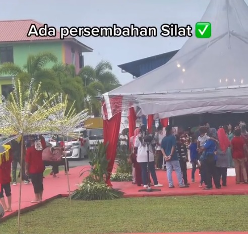 2/10见报∕我们∕次文∕华裔新人行马来婚礼 网赞:真正的大马一家