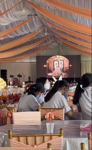 2/10见报∕我们∕次文∕华裔新人行马来婚礼 网赞:真正的大马一家