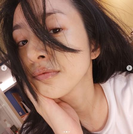 40岁林依晨晒童颜照 被夫亏“小孩生小小孩”