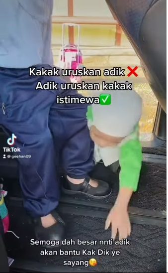 4岁妹贴心照顾6岁特殊姐 剥虾壳喂食清理屎尿牵手上学