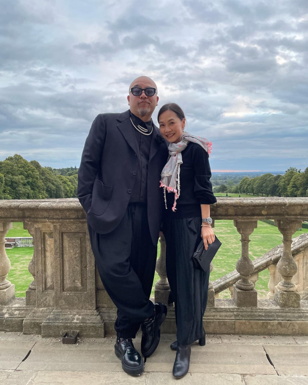 53岁彭羚近照曝光 脸色红润身材纤瘦零老态