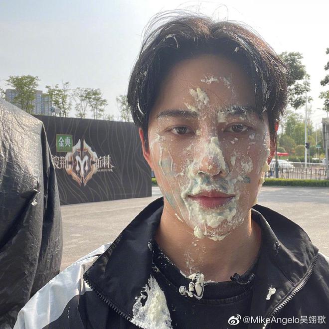  泰星Mike改名吴翊歌  感谢张智霖帮圆梦