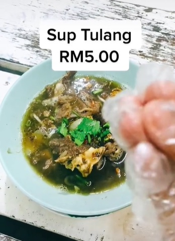 “价格便宜到你怕!” 老板同情学生情况 食物不起价