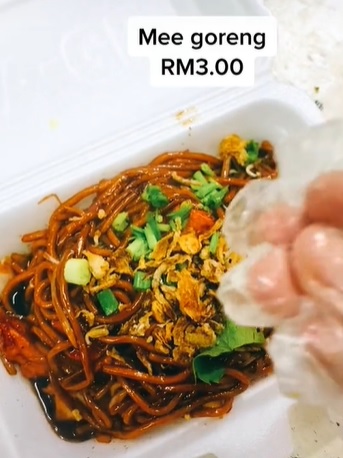 “价格便宜到你怕!” 老板同情学生情况 食物不起价