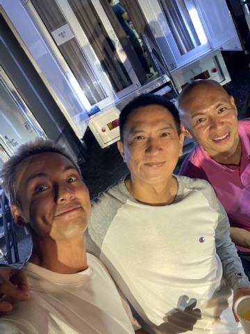 《爆裂点》椰壳洞拍摄遇水淹 张家辉洞外睹水位暴升　