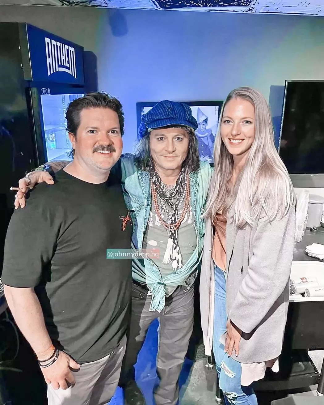 世纪官司续集 安柏赫德列16点反击尊尼特普