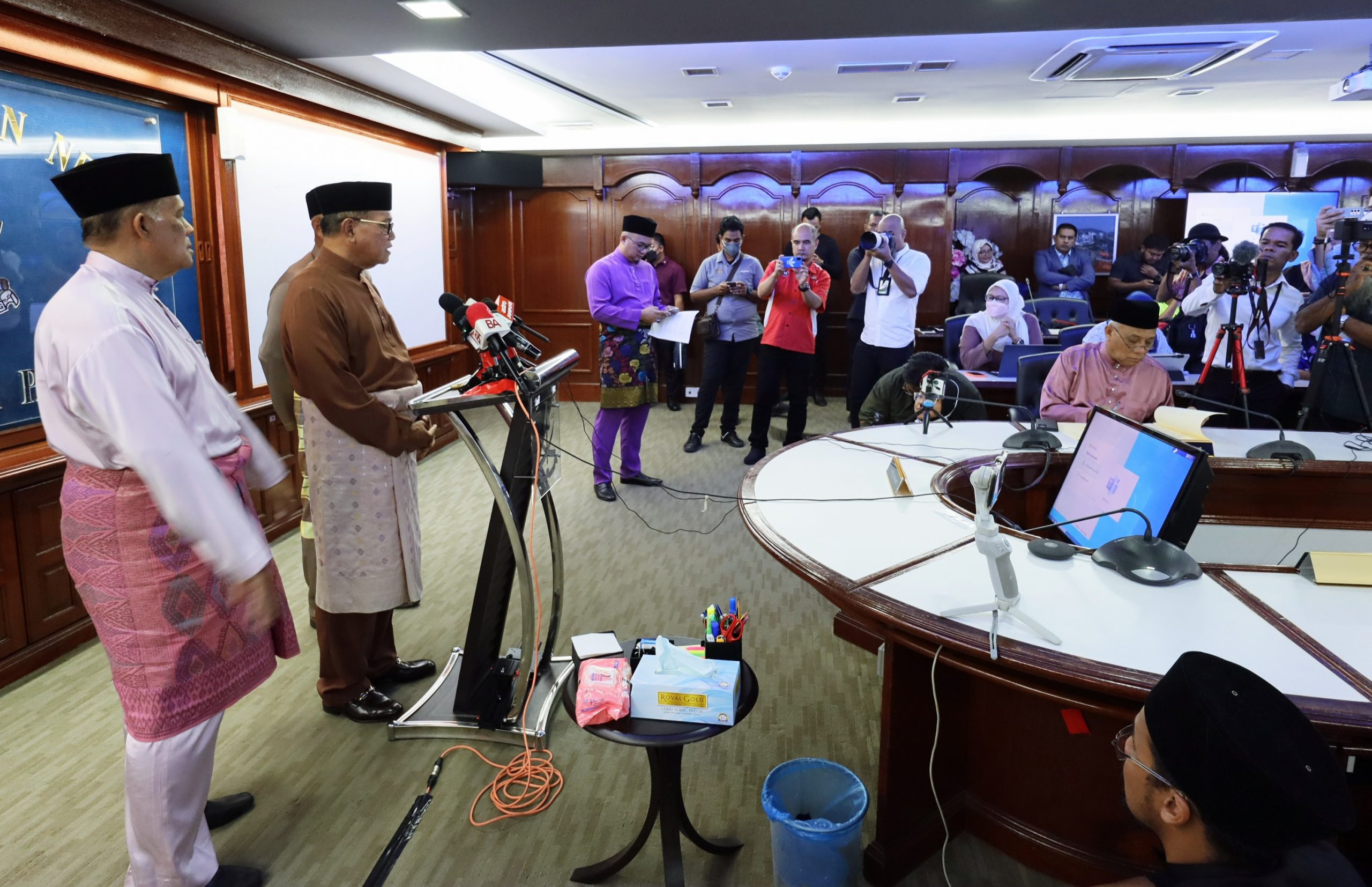 东01：选战温度计：彭州议会解散