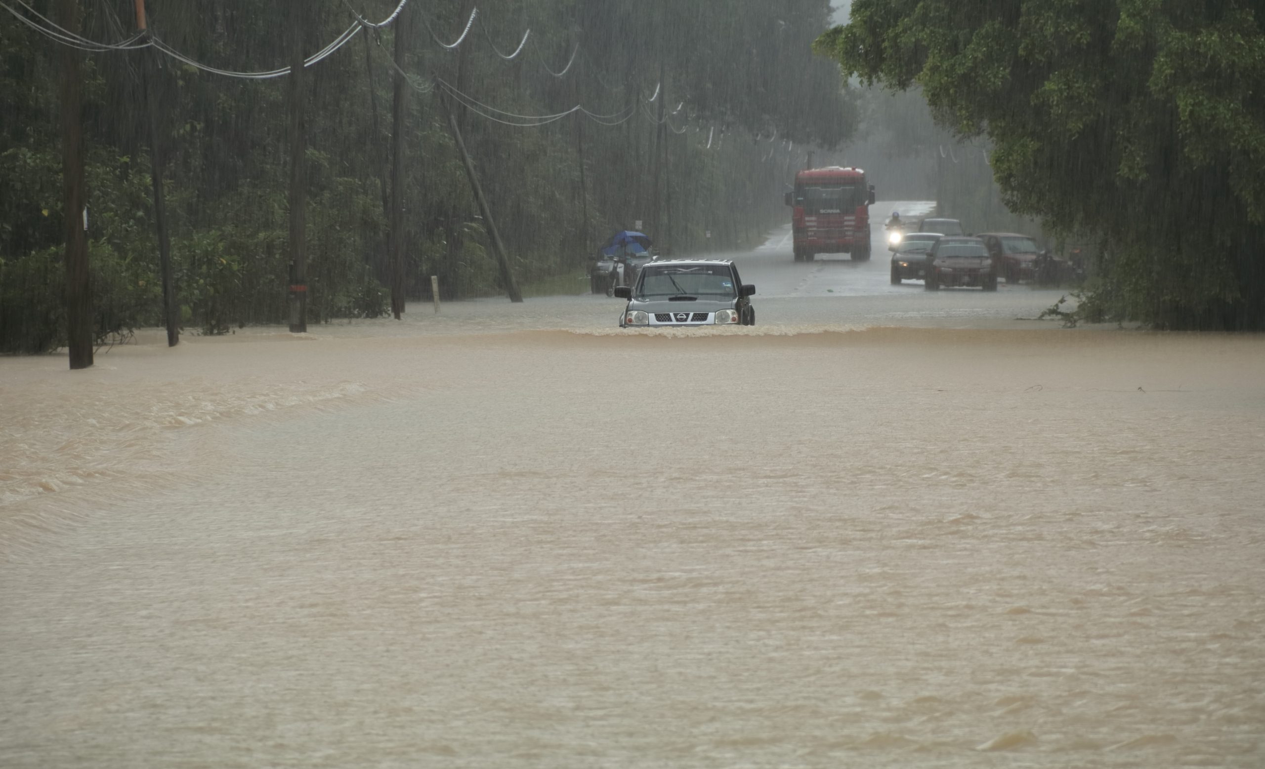 东:雨季降临,车主购买汽车天灾险