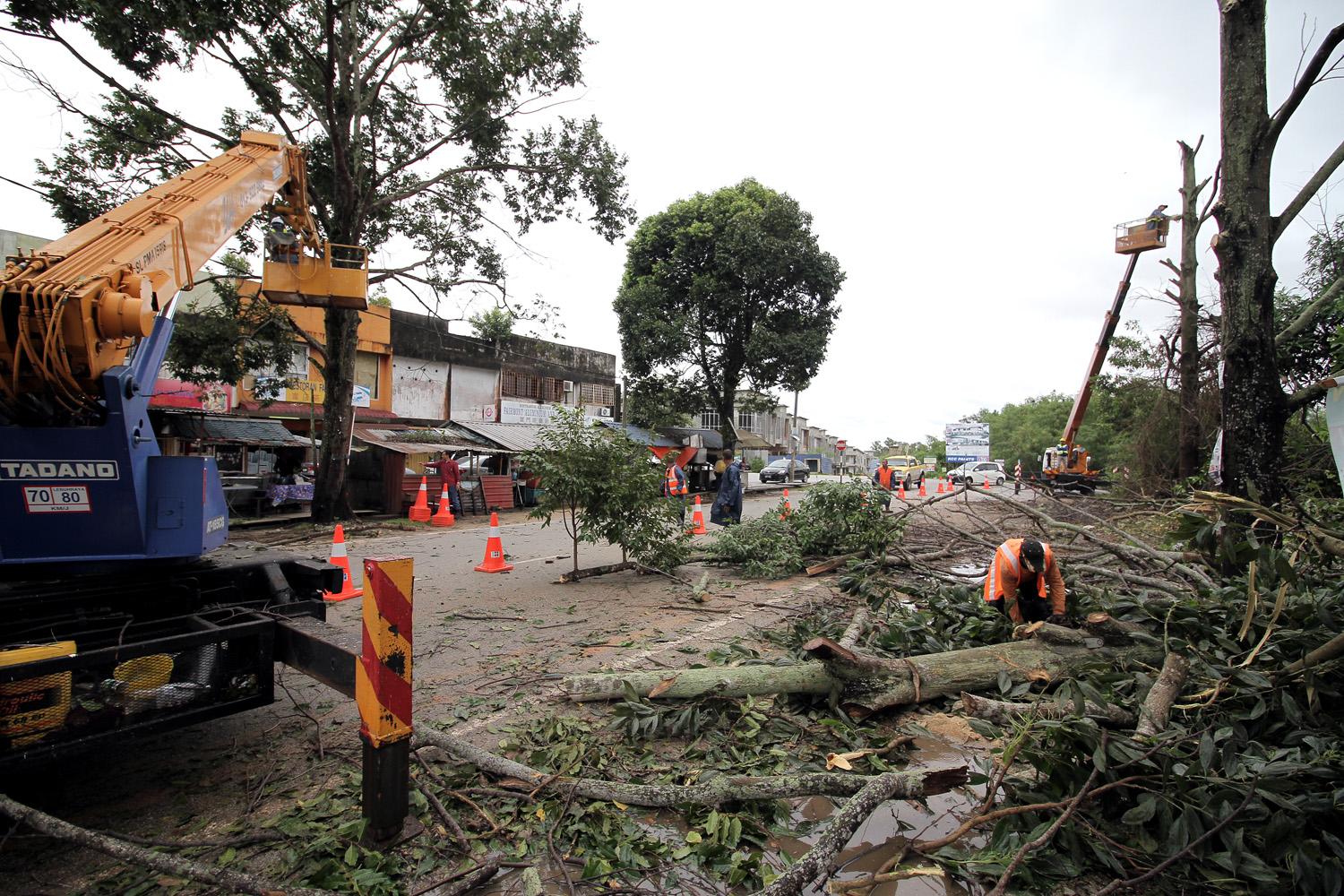 东:雨季降临,车主购买汽车天灾险