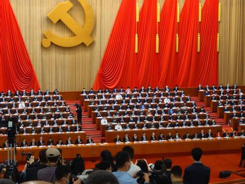 习谈反台独 热烈掌声