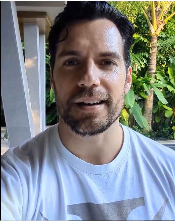 亨利卡维尔官宣回归演超人 “希望曙光重燃!”