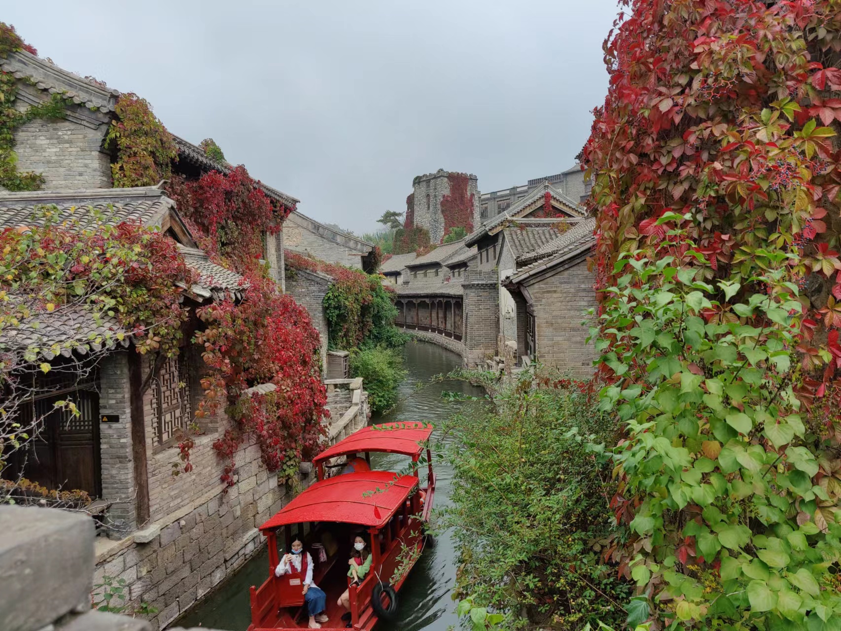 京非昔比/ 国庆游古北水镇 风景如画人潮如涌