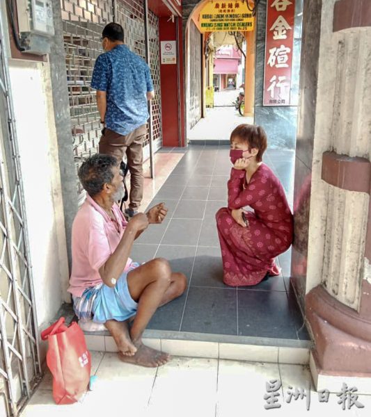 供fb:芙蓉街头近来涌现流浪者,陈丽群3天内接10宗投诉