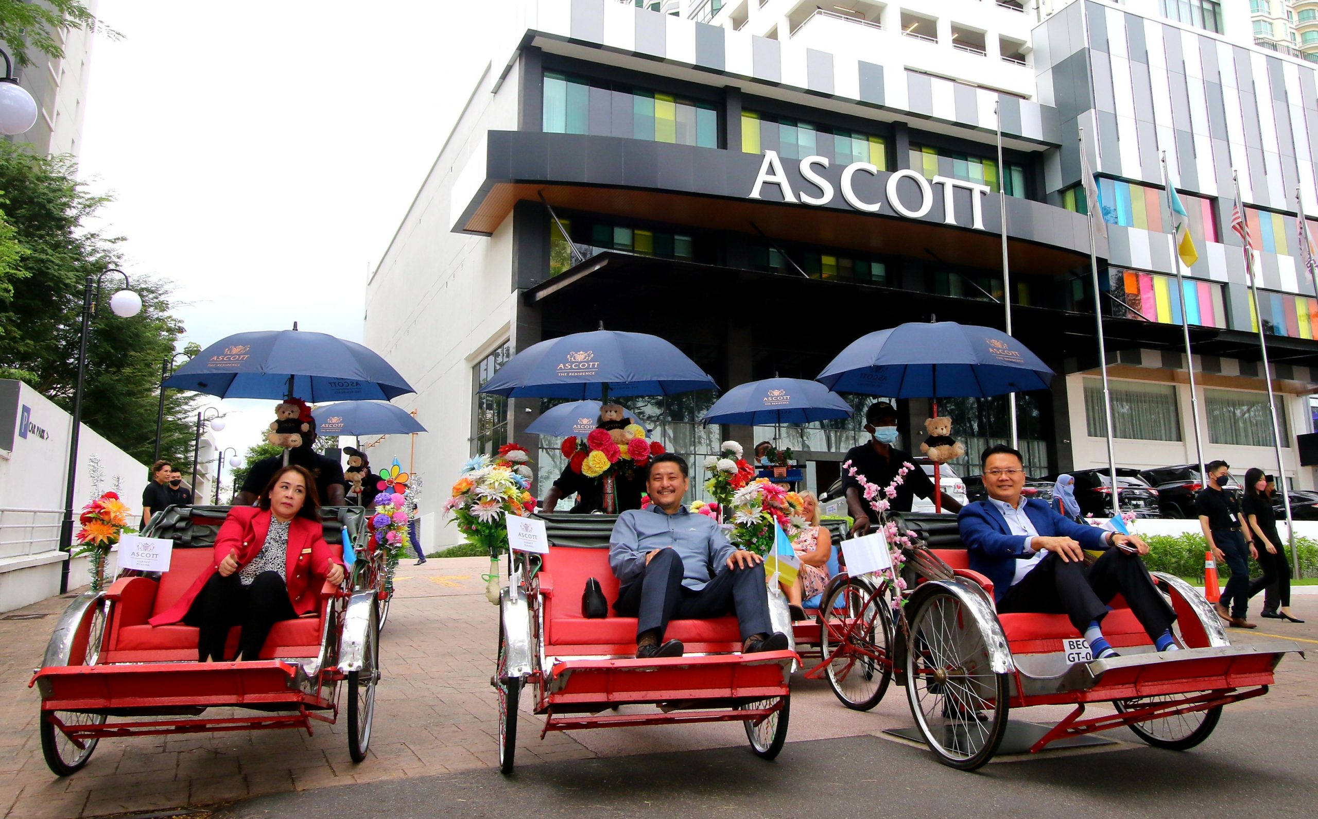 全国／疫情缓和游客来 三轮车夫1天赚300