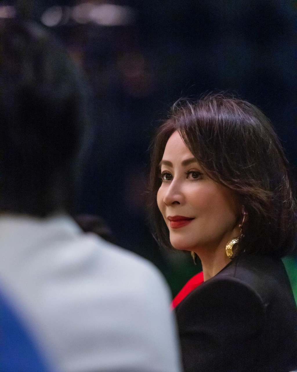 刘嘉玲晒与梁朝伟同框照 罕有流露爱的眼神