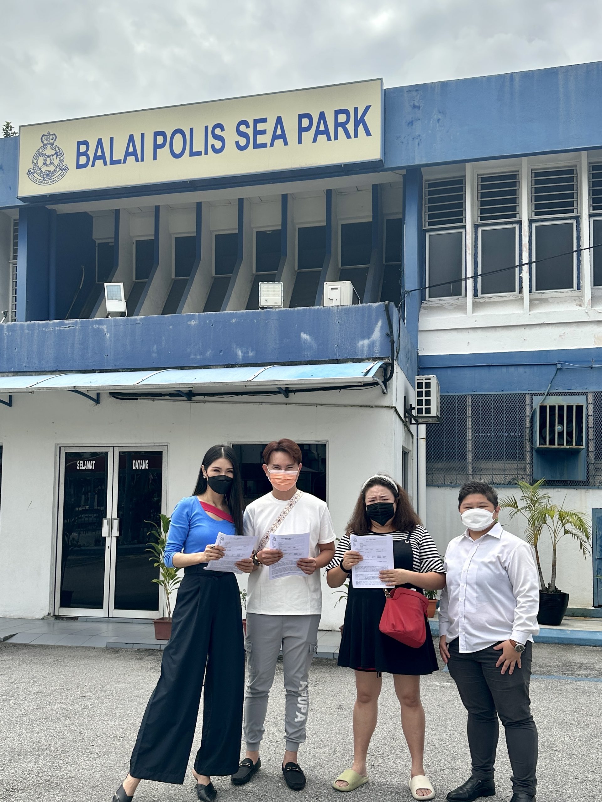 副文/虾王旅游配套风波/虾王:将致电顾客解决问题