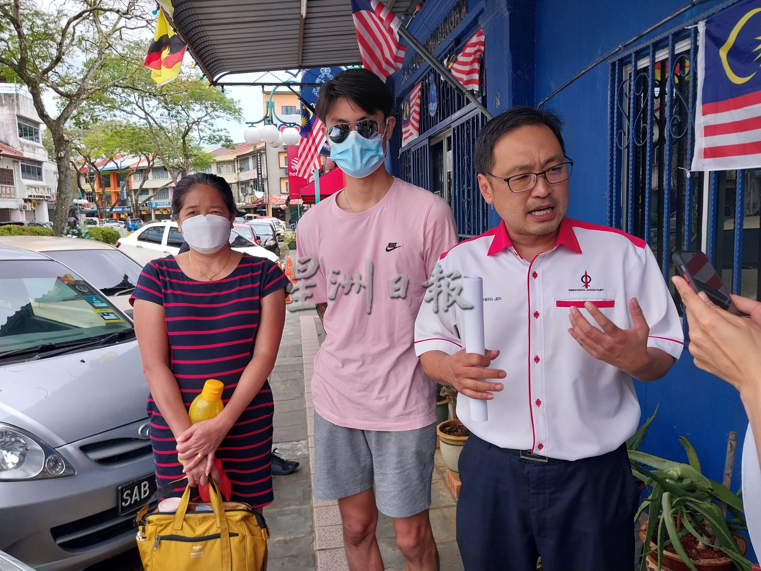 华裔青年误信可赚快钱及获得不劳而获酬劳广告,被充当“钱驴”更遭不法分子殴打,恐吓及勒索