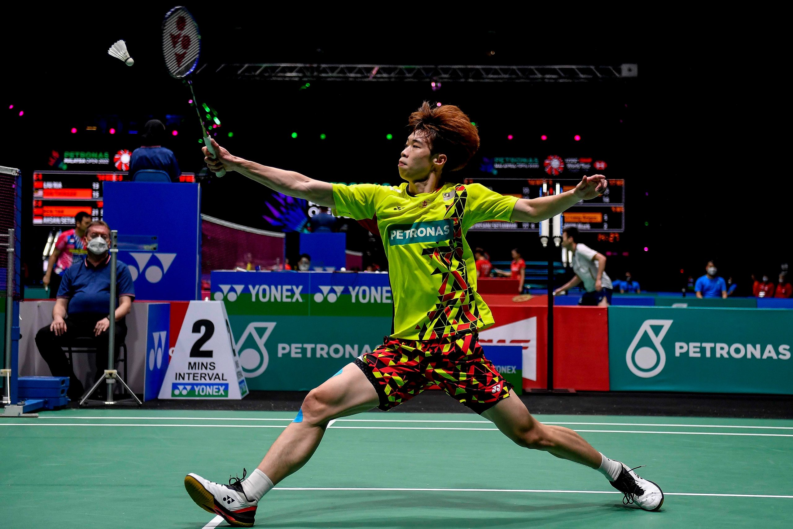 印尼羽球超级100赛| 峻豪爆冷挫2号种子 智勇8强斗俊为