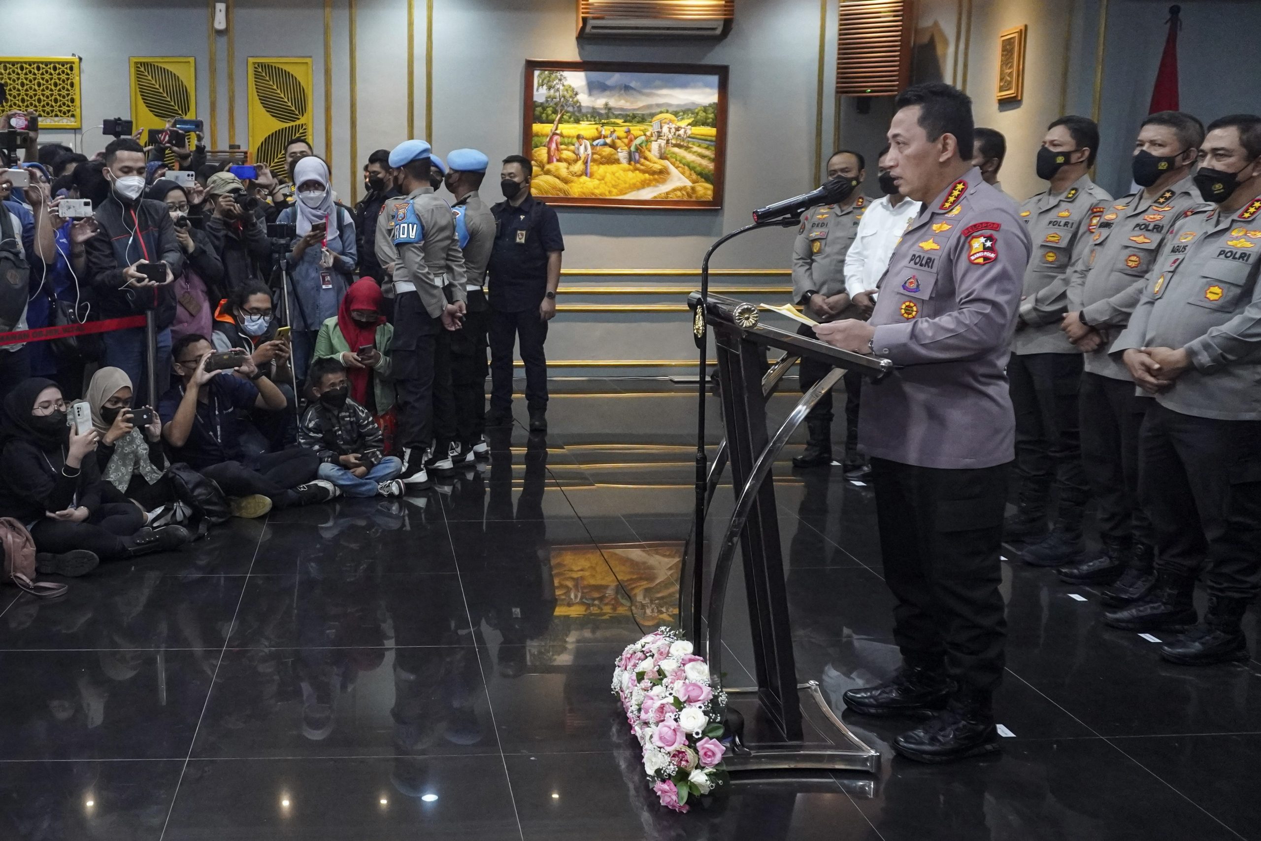 印尼足球大骚乱悲剧  警方宣布提控6人