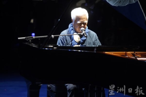 台湾民歌之父胡德夫／我用音乐，写歌说话