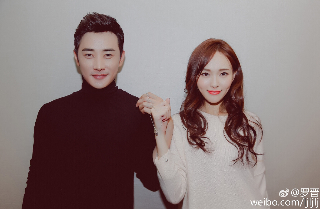 和张慧雯片场互相压腿 罗晋不避嫌无惧唐嫣吃醋