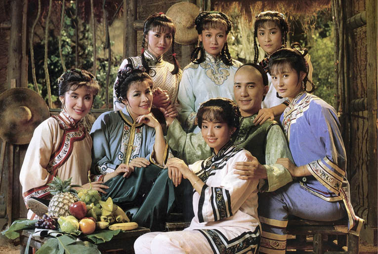 商天娥初出道泳装照出土  出水芙蓉惊艳全网