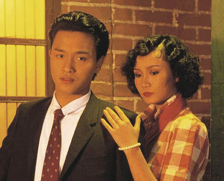 商天娥初出道泳装照出土  出水芙蓉惊艳全网