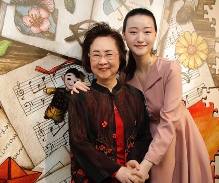 回归脸书报平安  琼瑶：我没失智也没失忆