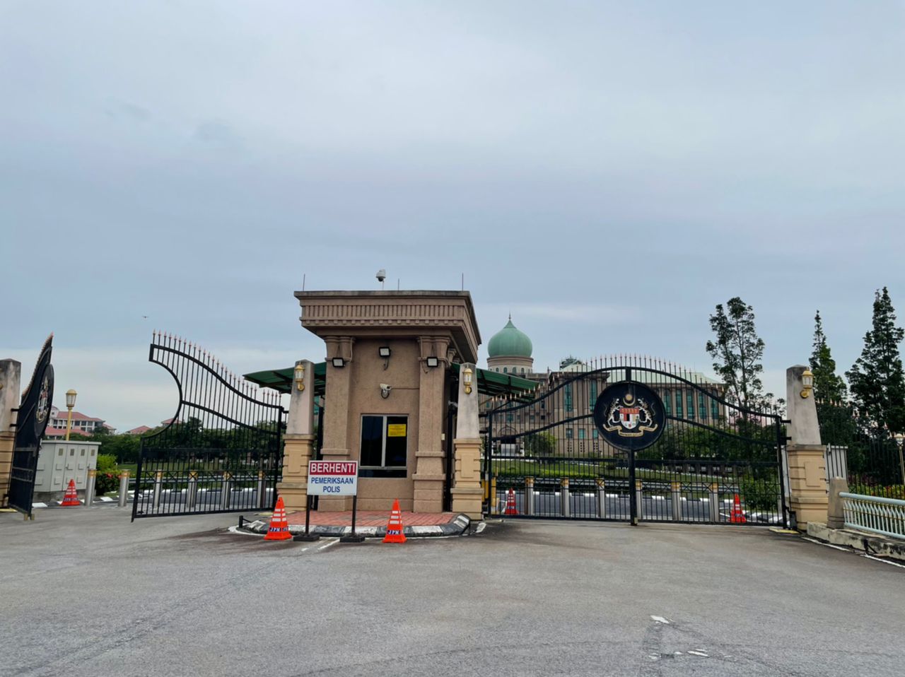 国会今解散 看守政府代管政务