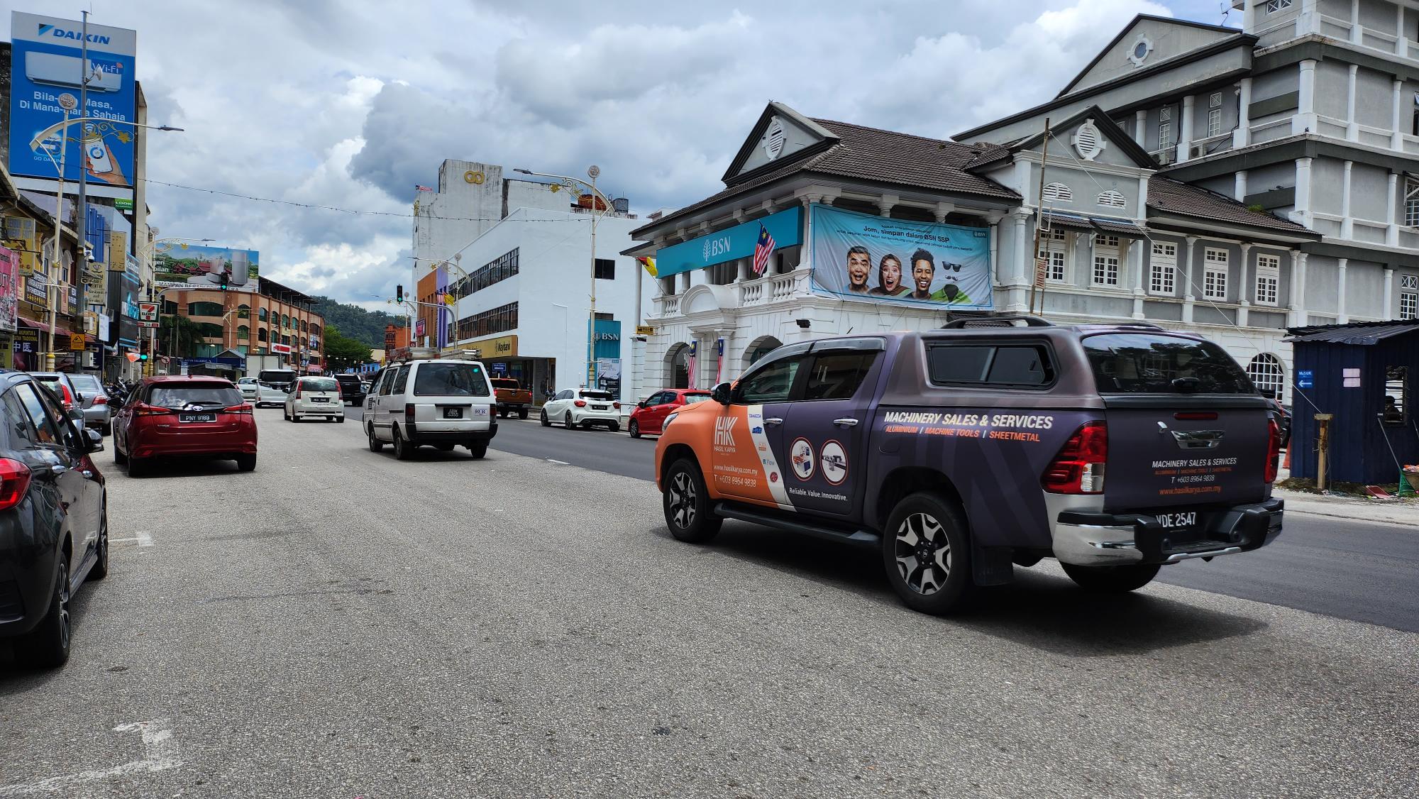 国州不同步解散辅助国席候选人 森火箭议员积极助选