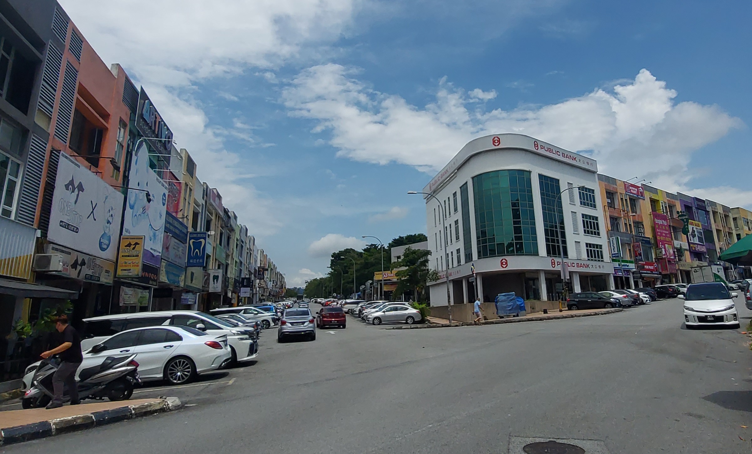 大都会/蕉赖皇冠城第9区误闯反方向道路问题严重/3图