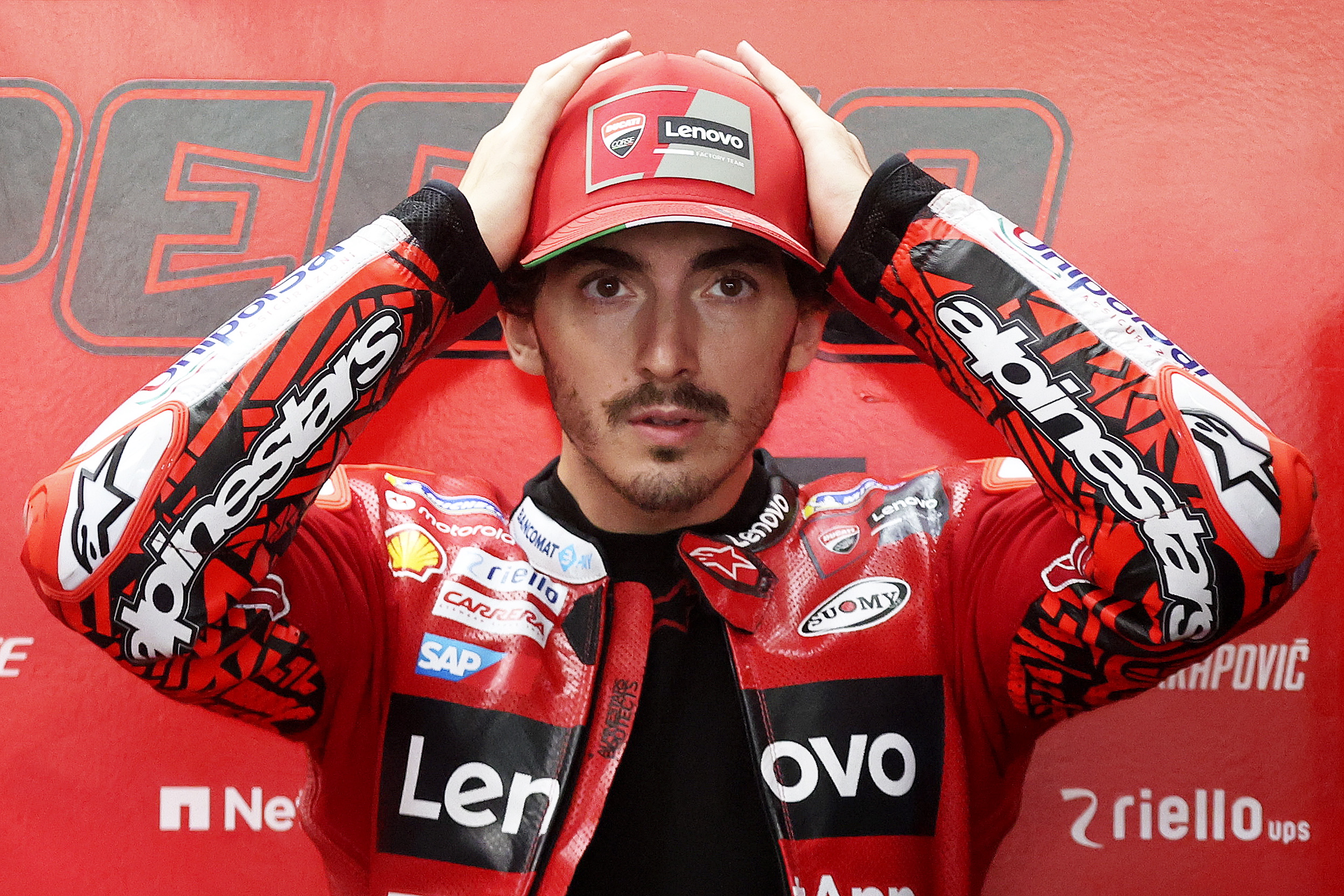 大马站MotoGP| 排位赛两次翻车 巴尼亚亚争世冠严峻