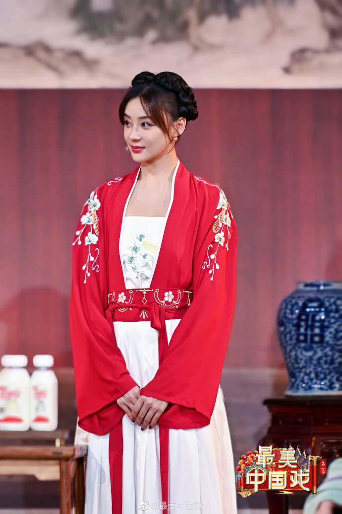 容貌大变被疑整容 袁姗姗：我都认不出