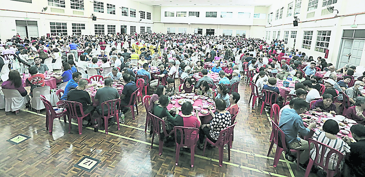 封面主文-大都会：各党筹募竞选基金／5图