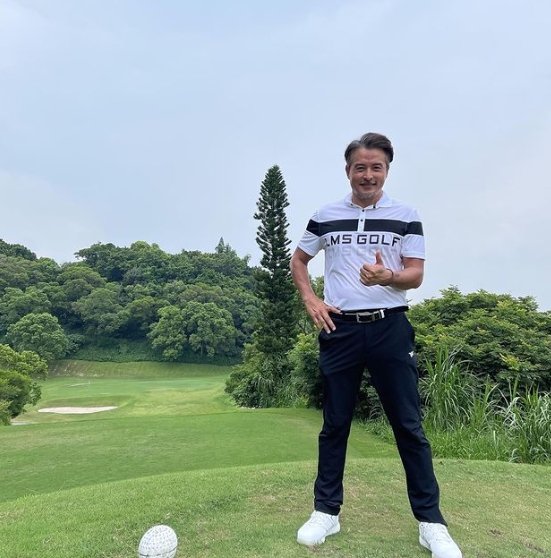 左脚“肿成猪腿”  李铭顺抱憾缺席金钟奖