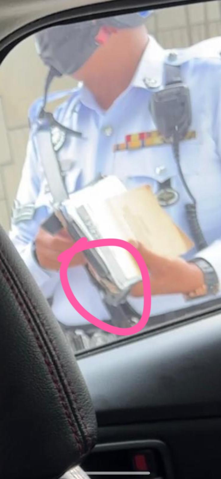 **已签发**全国:★独家:狮城客访新山被指闯红灯,交警要索500令吉“罚款”;柔警长火速锁定交警身份调离岗位做调查