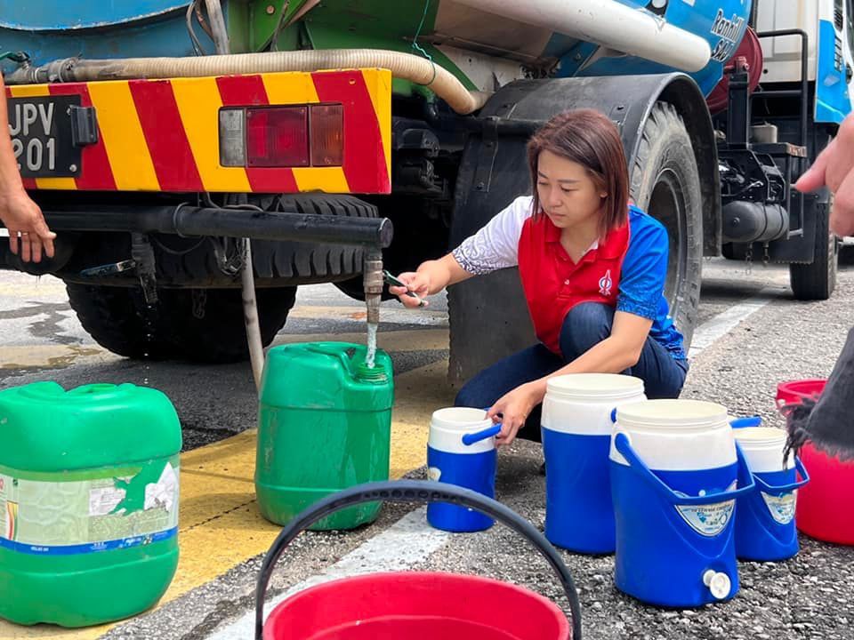 新山东北区制消息未及时更新引民众挞伐,廖彩彤:州政府SAJ应立即公布派水时间表