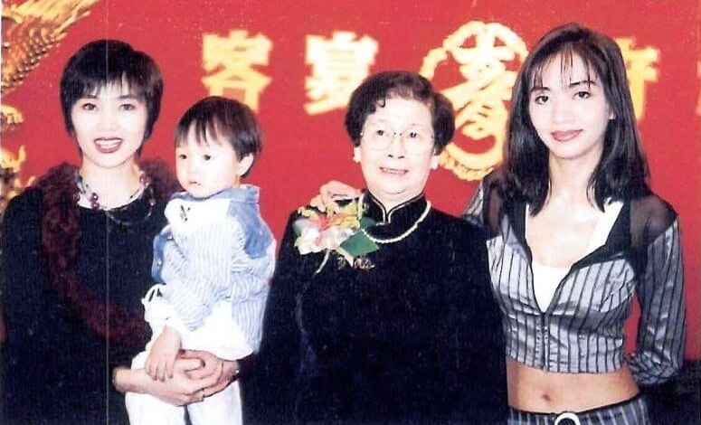 开心获梅艳芳报梦 梅妈曝明年百岁大寿心愿