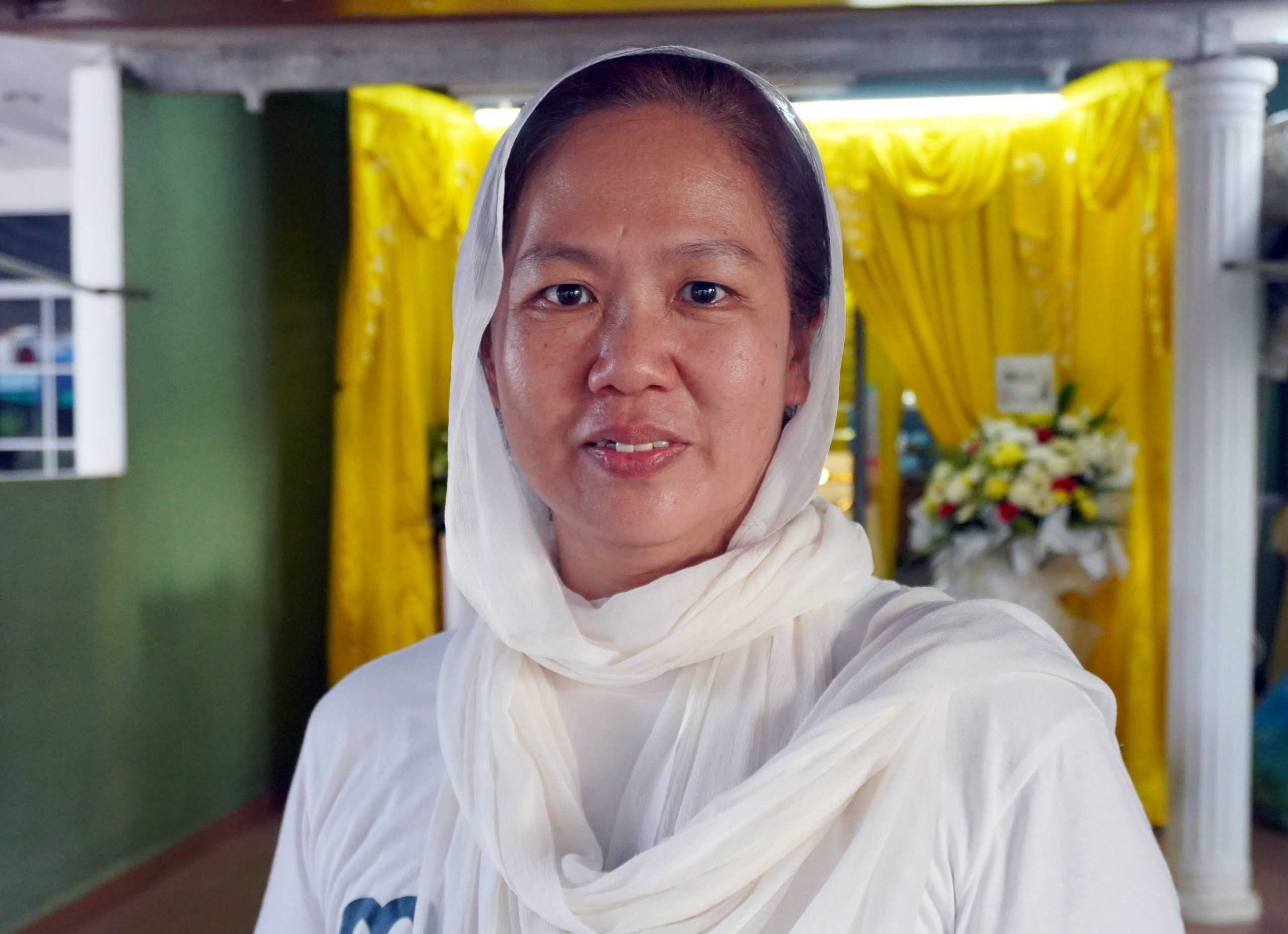 兄弟姐妹7人集齐五大宗教同一屋簷下