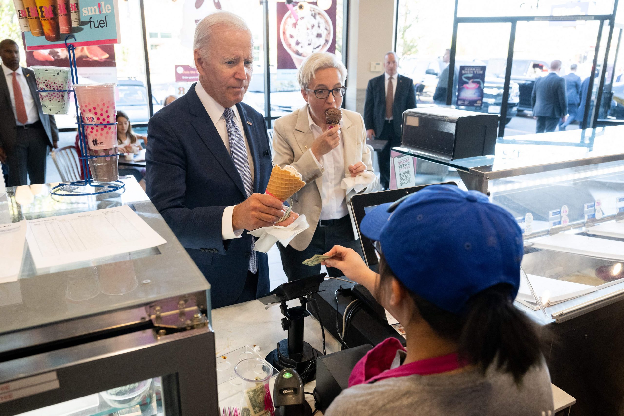 拜登:国会骚乱调委会的证词是毁灭性的