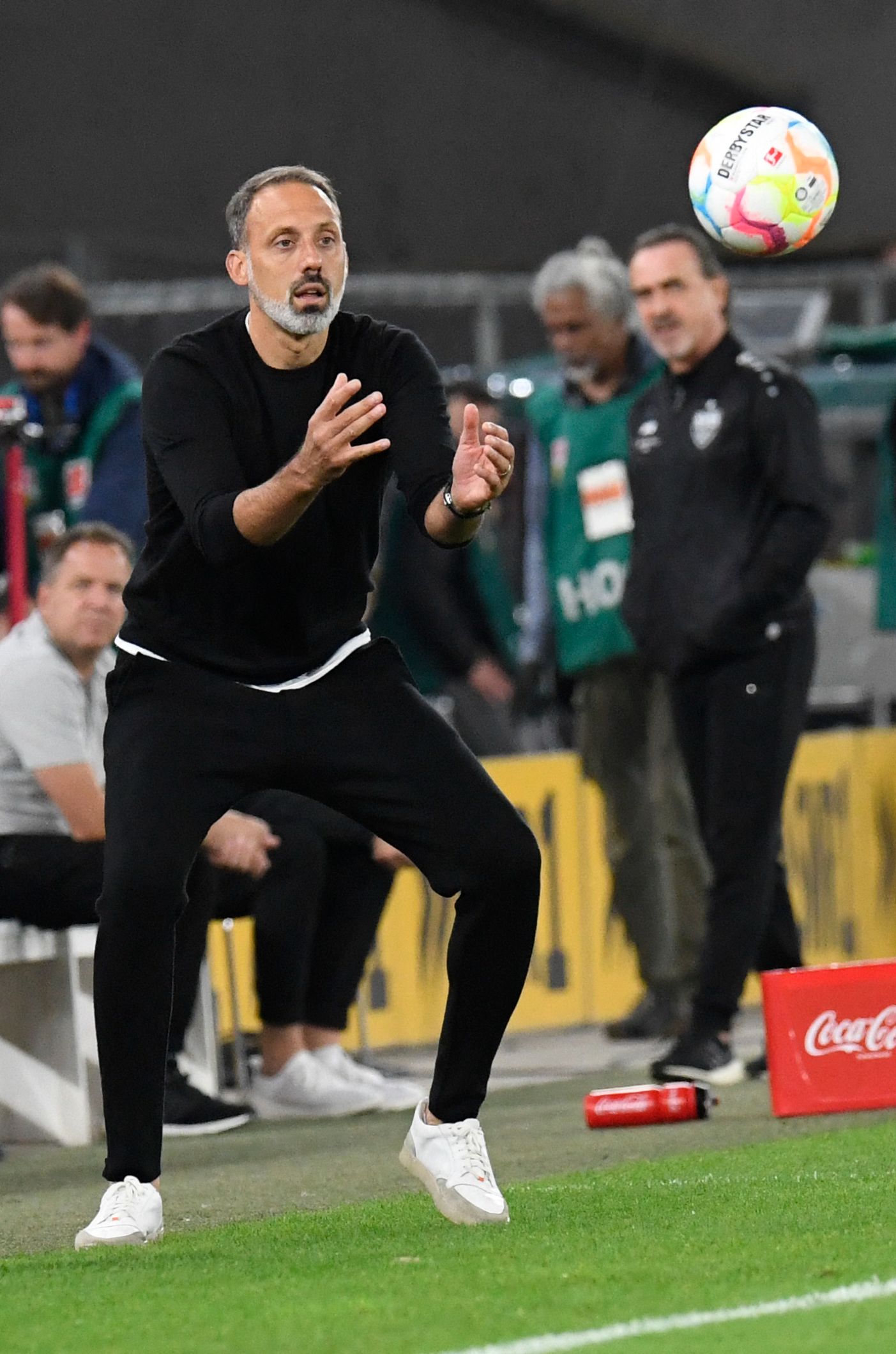 斯图加特9轮德甲0胜  主帅马塔拉佐下课