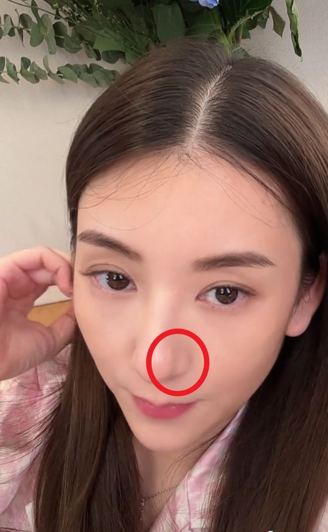 方媛误发私密视频 鼻子歪斜再惹整疑云