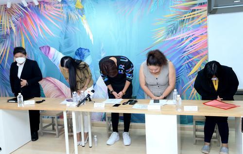 旅行社证实有私下协议 “顾客全部款项已转虾王新公司”